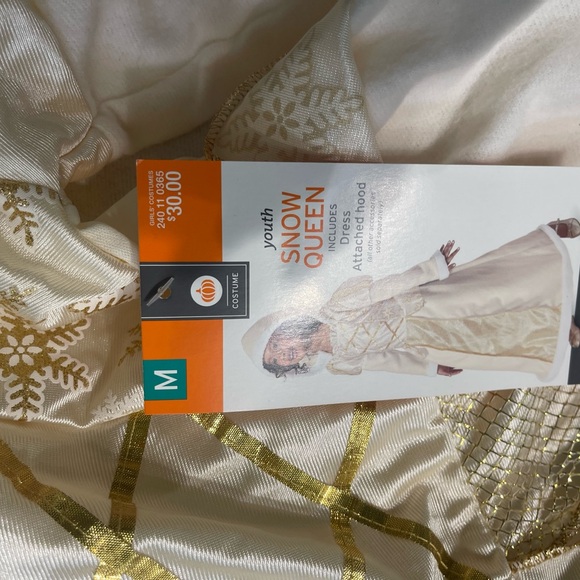 Target Snow Queen child costume. NWT medium 7-8 - Picture 2 of 4